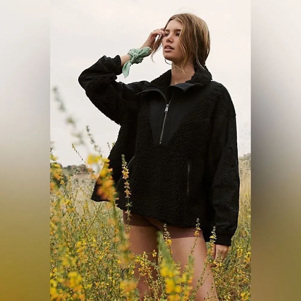 Free People x FP Movement + Care FP Seaside
Fleece/ size M